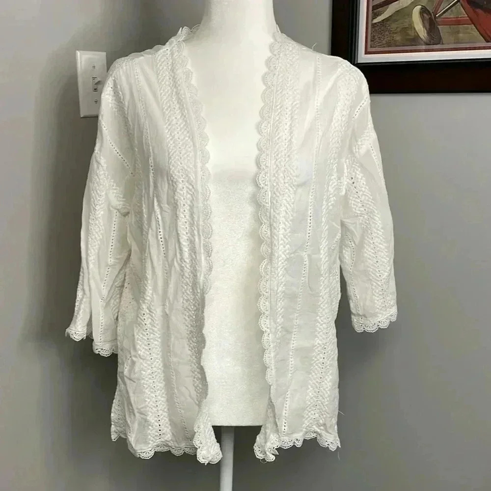 Everly White Lace Eyelet Open Top Cardigan Sweater Size Large